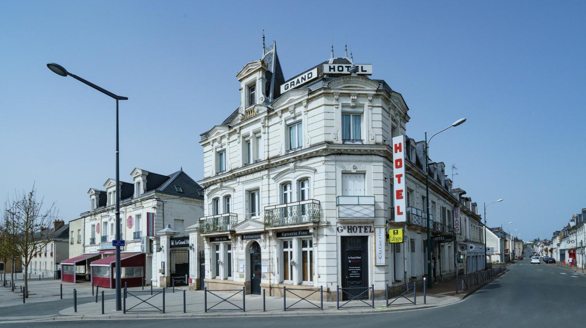 Logis Le Grand Hotel