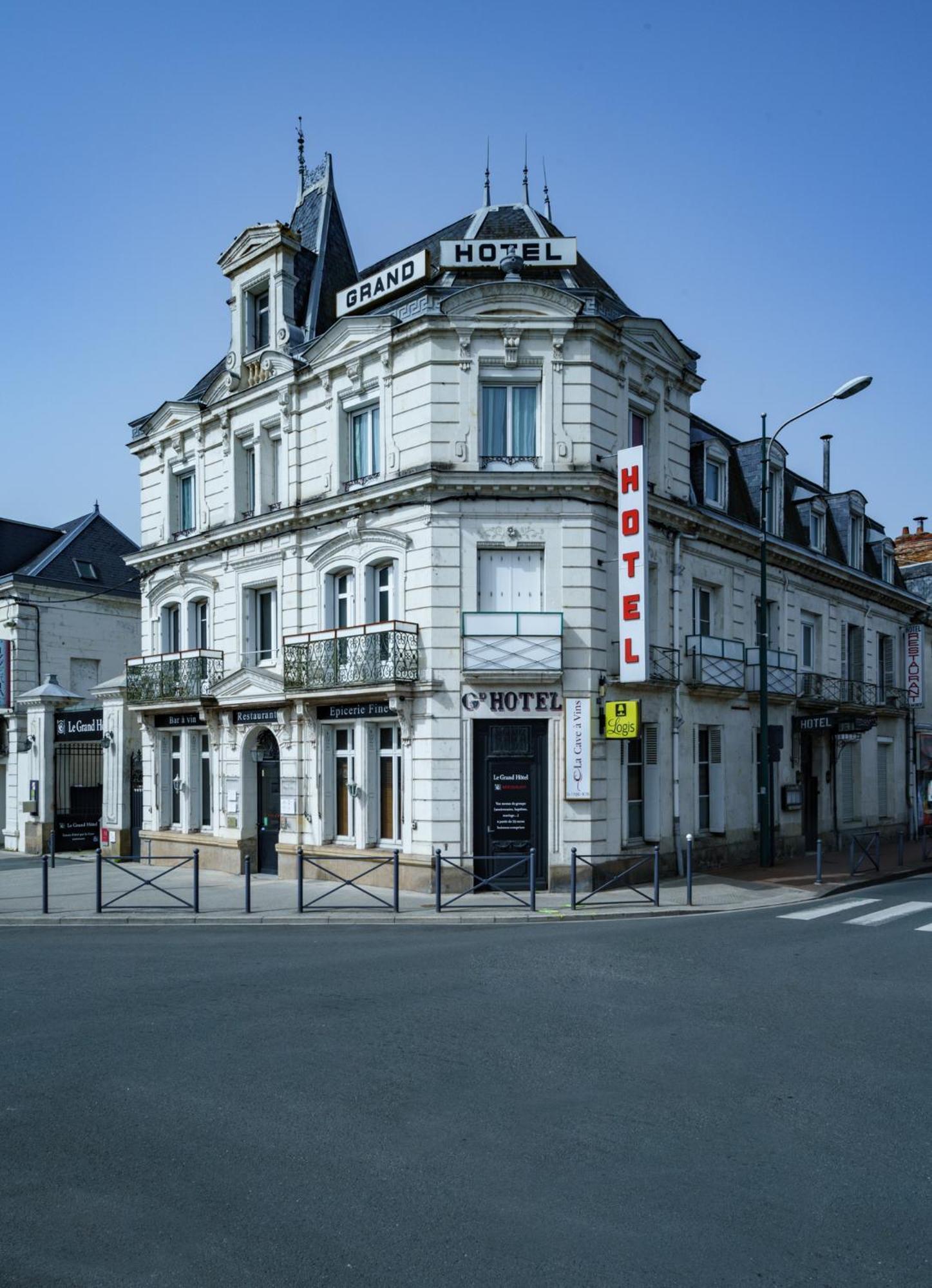 Hotel Logis Le Grand 3*