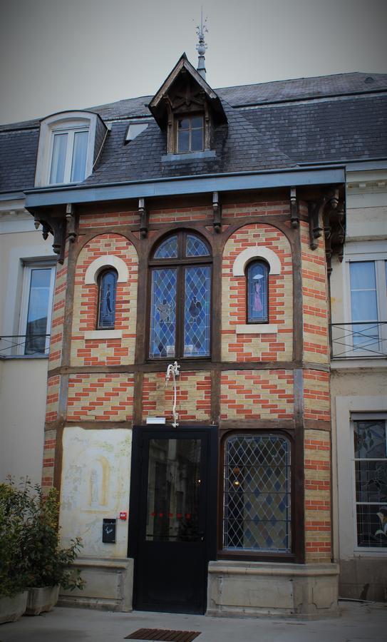 Logis Le Grand Hotel 3*